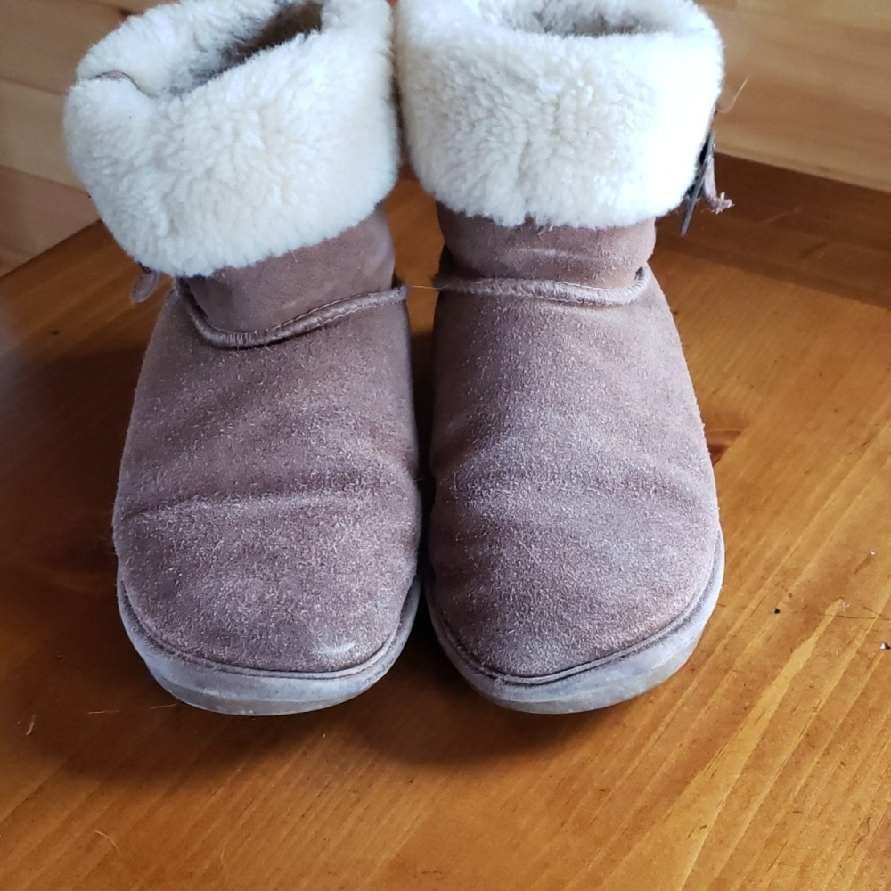 Bearpaw boots